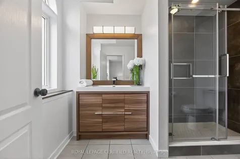 3594 Southwick Street Mississauga ON L5M 7N8