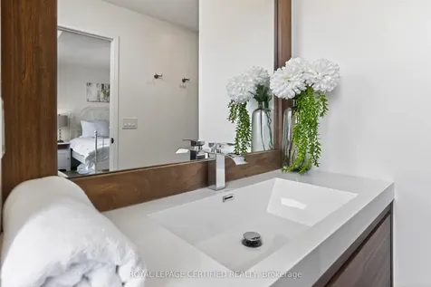 3594 Southwick Street Mississauga ON L5M 7N8