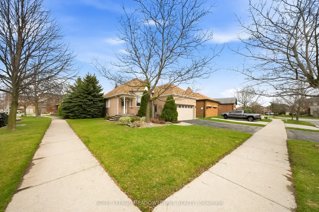 20 Huffmann Drive Halton Hills ON L7G 5W4