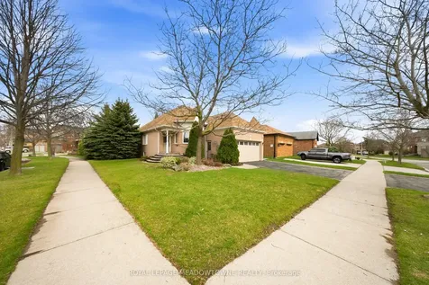 20 Huffmann Drive Halton Hills ON L7G 5W4