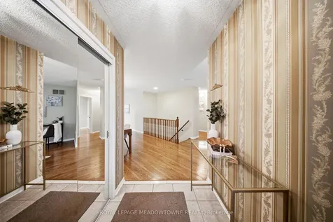 20 Huffmann Drive Halton Hills ON L7G 5W4