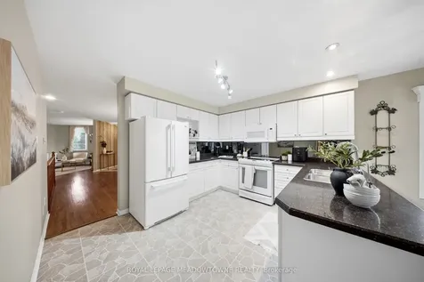 20 Huffmann Drive Halton Hills ON L7G 5W4