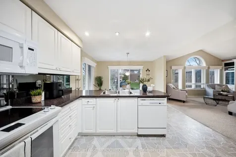 20 Huffmann Drive Halton Hills ON L7G 5W4