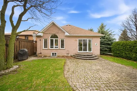 20 Huffmann Drive Halton Hills ON L7G 5W4