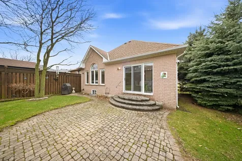 20 Huffmann Drive Halton Hills ON L7G 5W4