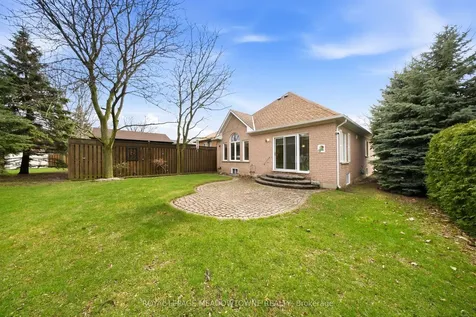 20 Huffmann Drive Halton Hills ON L7G 5W4