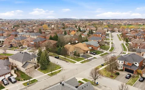 20 Huffmann Drive Halton Hills ON L7G 5W4