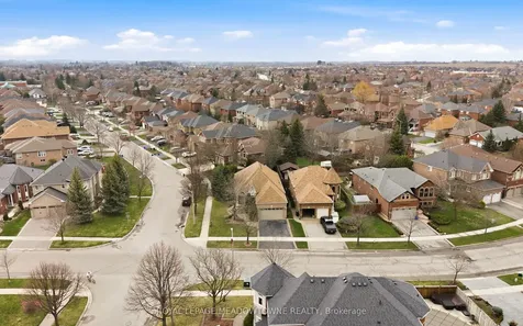 20 Huffmann Drive Halton Hills ON L7G 5W4