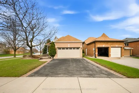 20 Huffmann Drive Halton Hills ON L7G 5W4
