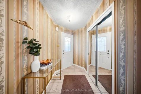 20 Huffmann Drive Halton Hills ON L7G 5W4