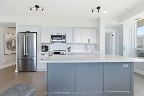 2230 Lake Shore Boulevard W Toronto ON M8V 0B2