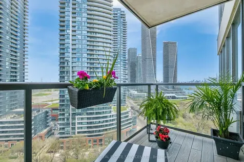2230 Lake Shore Boulevard W Toronto ON M8V 0B2