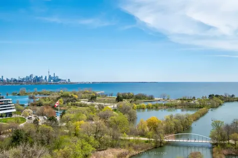 2230 Lake Shore Boulevard W Toronto ON M8V 0B2