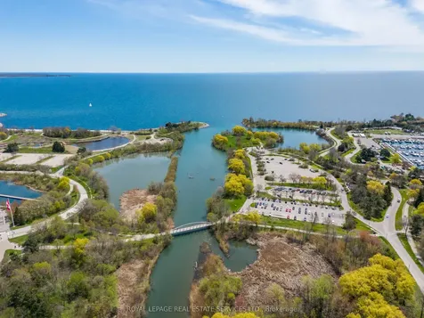 2230 Lake Shore Boulevard W Toronto ON M8V 0B2