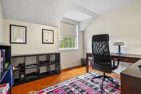 1277 Old Bridle Path Oakville ON L6M 1A3