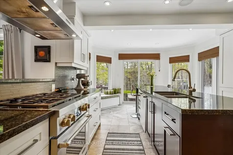 1277 Old Bridle Path Oakville ON L6M 1A3
