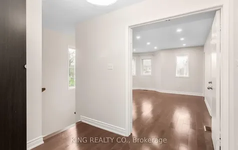 1240 Westview Terrace Oakville ON L6M 3M4