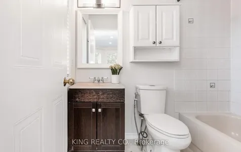 1240 Westview Terrace Oakville ON L6M 3M4