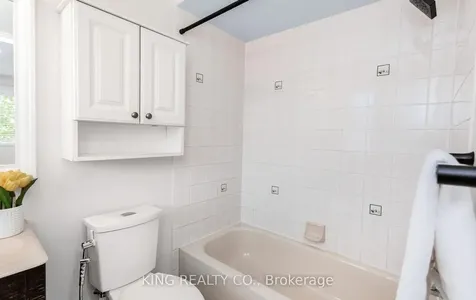 1240 Westview Terrace Oakville ON L6M 3M4