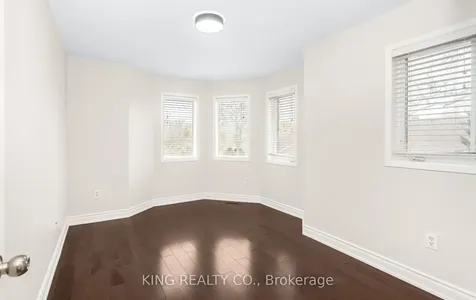 1240 Westview Terrace Oakville ON L6M 3M4