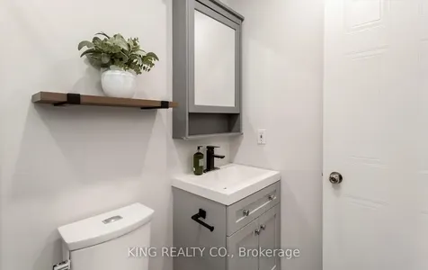 1240 Westview Terrace Oakville ON L6M 3M4