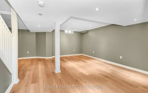 1240 Westview Terrace Oakville ON L6M 3M4