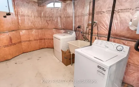 1240 Westview Terrace Oakville ON L6M 3M4