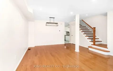1240 Westview Terrace Oakville ON L6M 3M4