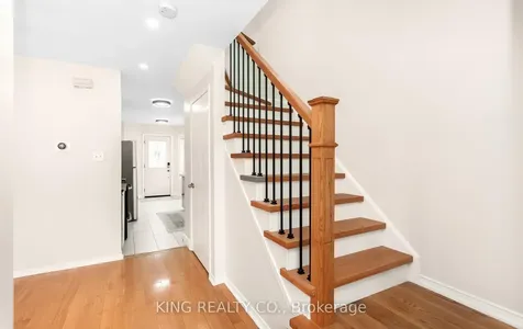 1240 Westview Terrace Oakville ON L6M 3M4