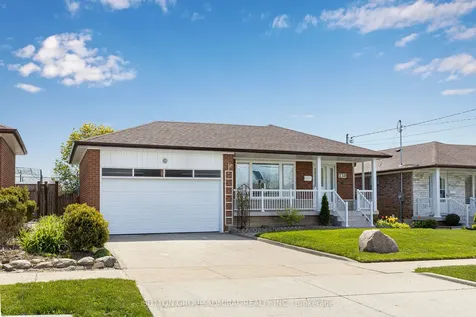 230 Derrydown Road Toronto ON M3J 1S1