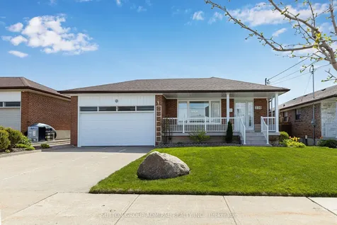 230 Derrydown Road Toronto ON M3J 1S1