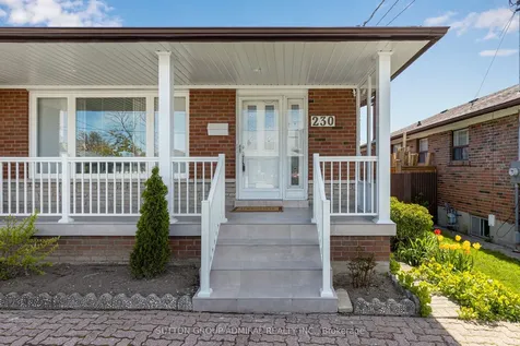 230 Derrydown Road Toronto ON M3J 1S1