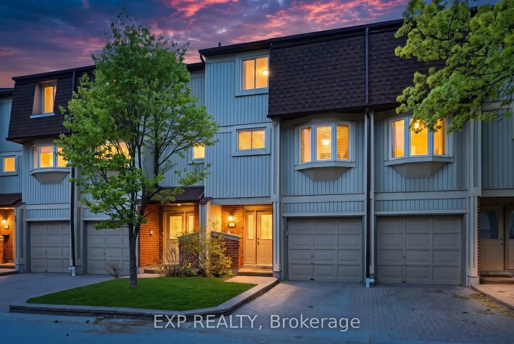 1010 Walden Circle Mississauga ON L5J 4J9