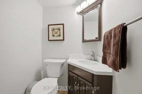 1010 Walden Circle Mississauga ON L5J 4J9