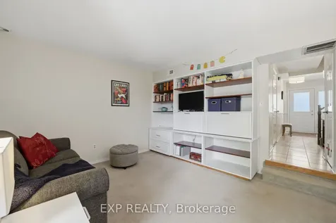 1010 Walden Circle Mississauga ON L5J 4J9