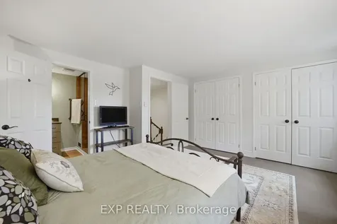 1010 Walden Circle Mississauga ON L5J 4J9