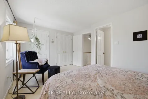 1010 Walden Circle Mississauga ON L5J 4J9
