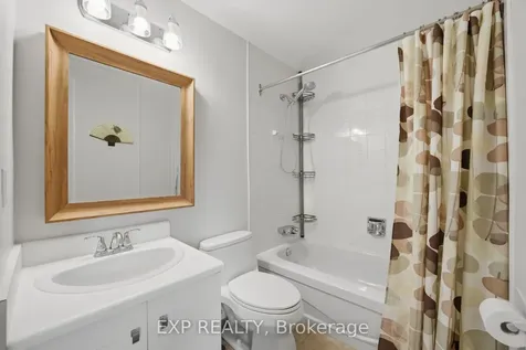 1010 Walden Circle Mississauga ON L5J 4J9