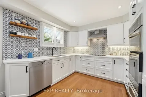 1010 Walden Circle Mississauga ON L5J 4J9