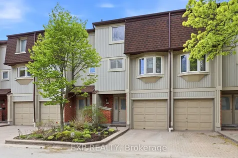 1010 Walden Circle Mississauga ON L5J 4J9