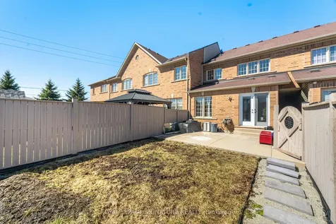 7 Cedarbrook Road Brampton ON L6R 0W7