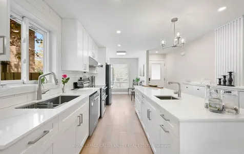 24 Pluto Drive Brampton ON L6V 3W5