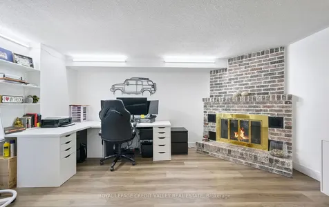 24 Pluto Drive Brampton ON L6V 3W5