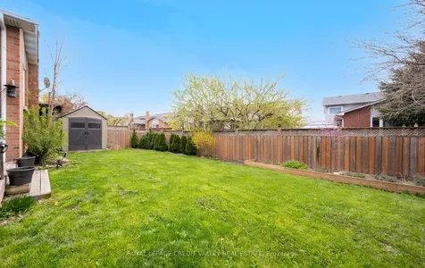24 Pluto Drive Brampton ON L6V 3W5