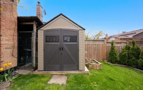 24 Pluto Drive Brampton ON L6V 3W5
