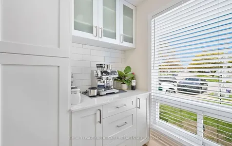 24 Pluto Drive Brampton ON L6V 3W5