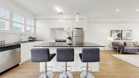3062 Ernest Appelbe Boulevard Oakville ON L6H 0L9