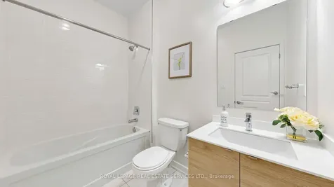 3062 Ernest Appelbe Boulevard Oakville ON L6H 0L9