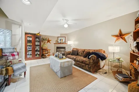 17 Metzak Drive Brampton ON L6Z 4N3