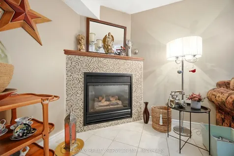 17 Metzak Drive Brampton ON L6Z 4N3